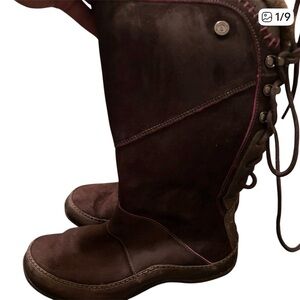 The north face primaloft  lace up suede winter boot brown size 6.5